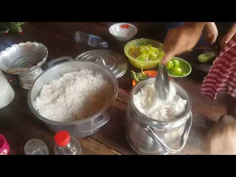 Cooking And Eating - Family Cooking And Eating Lifestyle - Cambodian Family Gathering