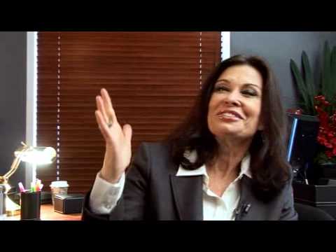 Neighbours (BTS) - Jane Badler struts onto set.