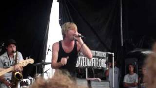 Big D and the Kids Table