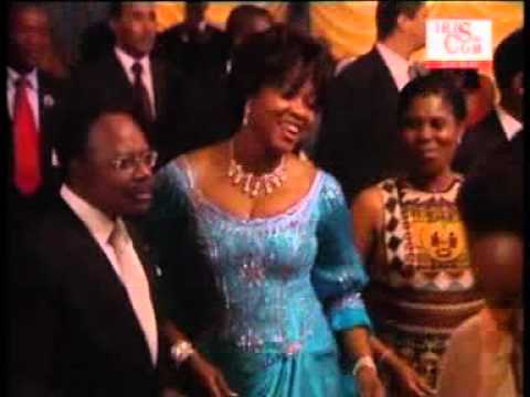 Bongo ondimba bon anniverssaire chanté par Madilu systeme