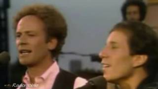 Simon and Garfunkel (Live) - Mrs Robinson ...
