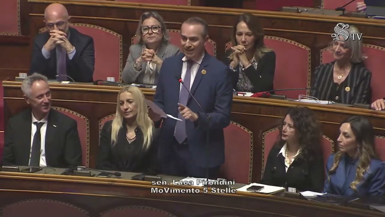 PIRONDINI (M5S): "MELONI SERVA DI TRUMP, GOVERNA CON LA SCHIENA CURVA. L'ITALIA CI PERDE SEMPRE"
