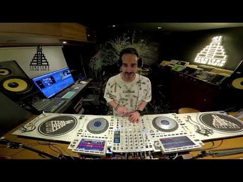 Simone Vitullo @ Downtown Tulum Radio (Syncopate Radio Show)