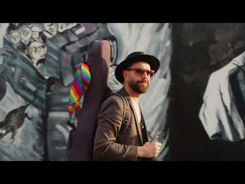 Leepeck - Am I Free [Official Video]