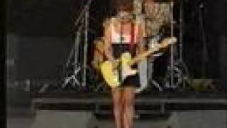 Linoleum - She&#39;s Sick