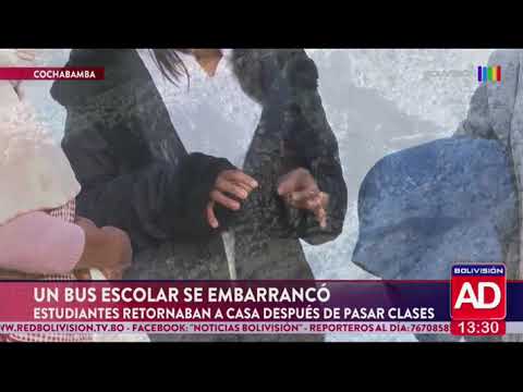 Cochabamba: Bus escolar embarrancó y deja tres estudiantes muertos