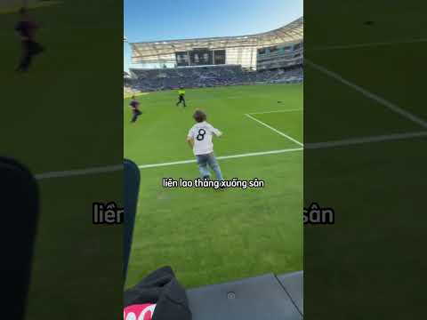 Cậu bé là 1 fan cuồng của Ronaldo