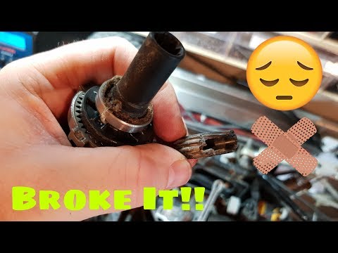 Traxxas udr front drive issue! SOLVED...
