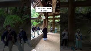 Guy swings into ancient Japanese temple&#39;s bell! 🔔🇯🇵  -  🎥 hirori030303