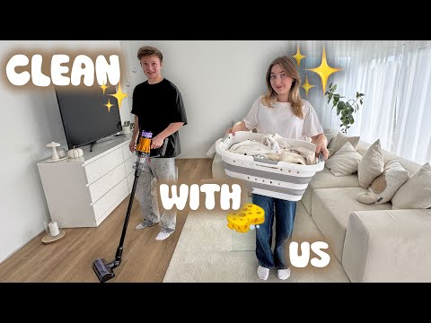Clean with us🧼 We clean the WHOLE HOUSE🏠✨