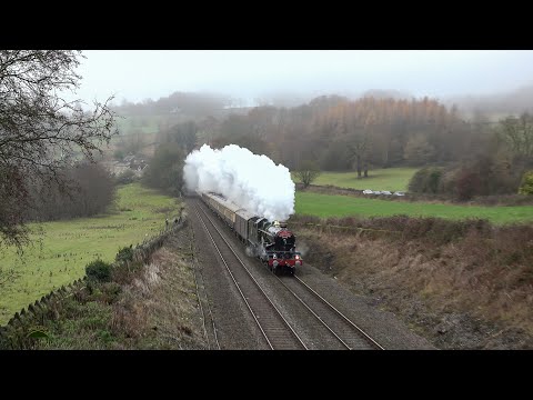 5043 ‘Earl Of Mount Edgcumbe’ On The Christmas White Rose at Milford Tunnel 
