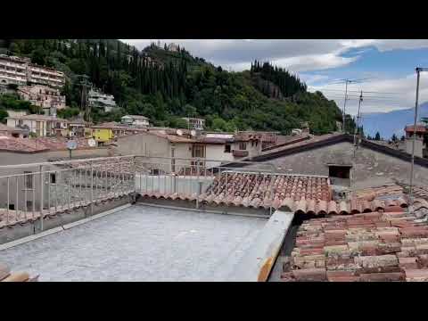 Vendesi trilocale all'ultimo piano con terrazzo