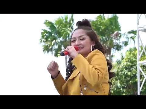 SITI BADRIAH - KETEMU MANTAN (LIVE PERFORM) #GLEGAR48THDAHLIAFM