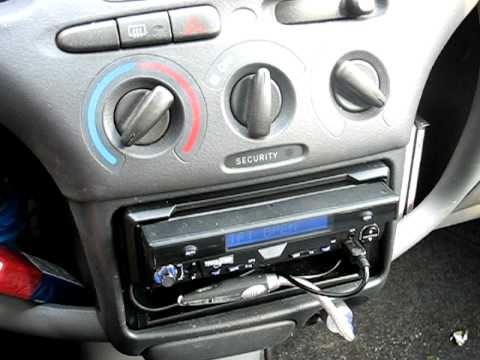 comment demonter autoradio yaris