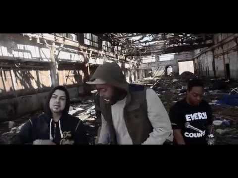 C WEEZY - WE OUT HERE Ft. TAY600 ( DIR. @LOOPLOWWFOZ @FOZVHS )