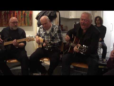 Jon Langford's Men of Gwent "Tubby Brothers" live at Cwtsh, Newport