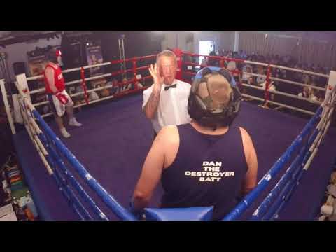 Ultra White Collar Boxing | Glasgow | Sunday | Dean Harrington VS Dan Batt