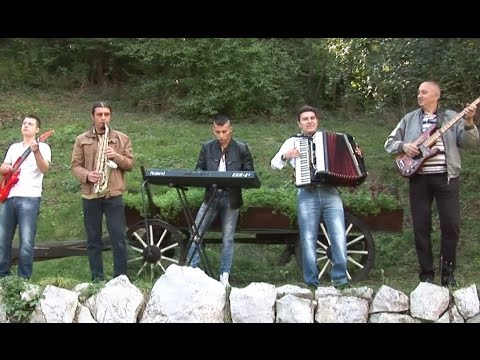 Aleksandar Kulic i Nemanja Pavlovic - Brezonicko kolo (HD)