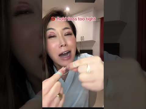 How to floss the molars 🦷 in the back. #floss #flossingyourteeth #dentist #lasso #cleanteeth