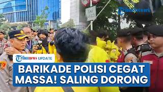 Detik-detik Polisi Adang 2 Bus Mahasiswa UI, Dilarang Demo ke Bundaran HI, Aksi Saling Dorong