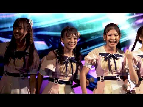 181003 BNK48 Fond - Kimi wa Melody @ Shell Advance D-Day [Fancam 4Kp60]