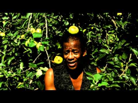 Maurice McGee  "Pomme"