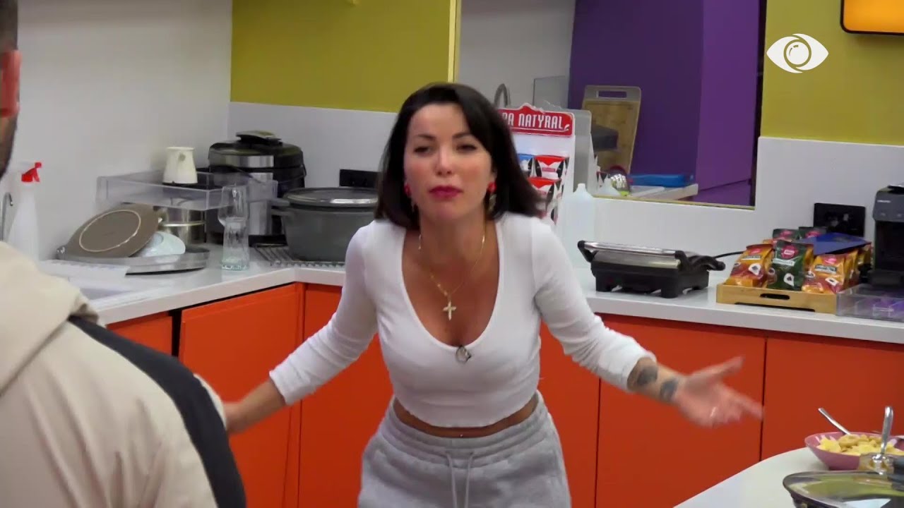 “Nuk ke të pasme të flasësh”/ Roza-Meritonit: A e sheh djalin tënd?