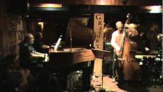 Cu'mme (alternate version) - Carlo Mezzanotte jazz piano trio