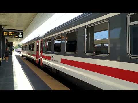 Ic 562 in partenza da Reggio Calabria