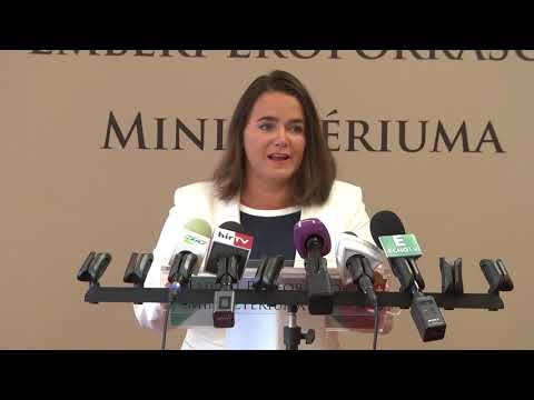 Novák Katalin család-, ifjúság- és nemzetközi ügyekért...