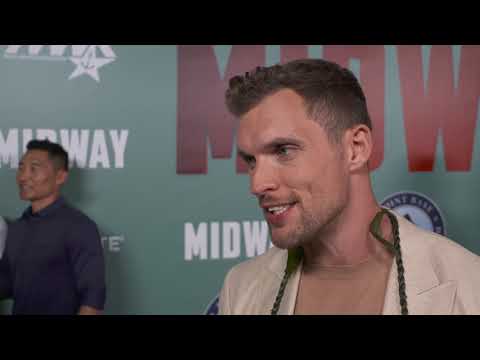 Midway Honolulu, USS Halsey event - Itw Ed Skrein (official video)