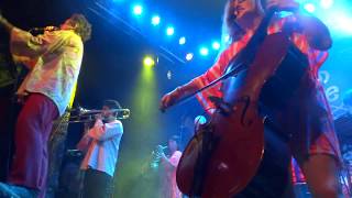 The Polyphonic Spree - Hold Me Now Live! [HD 1080p]