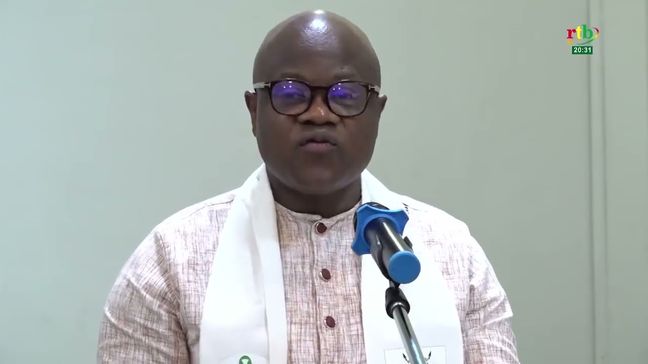 𝐅𝐨𝐫𝐮𝐦 𝐧𝐚𝐭𝐢𝐨𝐧𝐚𝐥 𝐜𝐨𝐮𝐩𝐥é à 𝐥𝐚 𝐜𝐨𝐦𝐦é𝐦𝐨𝐫𝐚𝐭𝐢𝐨𝐧 