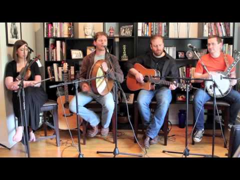 The John Byrne Band - Paddy's Lament; The Well Below the Valley