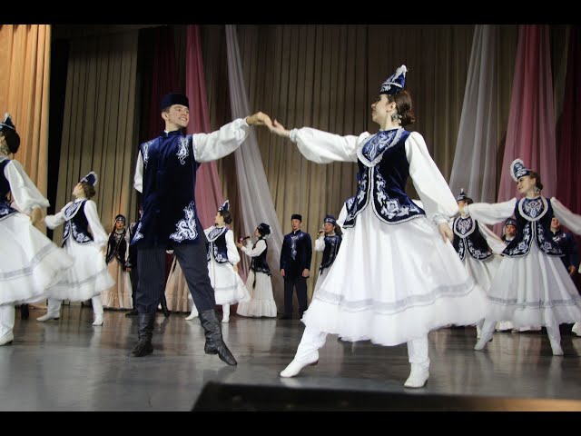 Вести Менделеевск: В Менделеевске более 40 работников культуры получили заслуженные награды