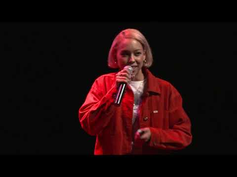 Child Of the Internet | Elise Swopes | TEDxUIUC