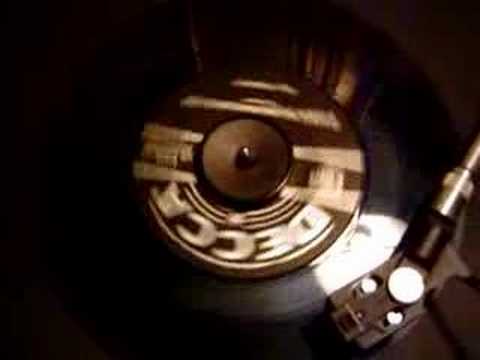 RAY DOGGETT - IT HURTS THE ON WHO LOVES ME ROCKABILLY