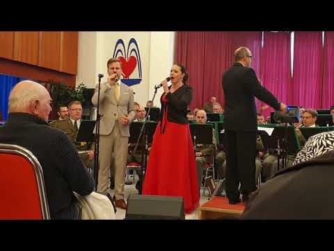 Martin Chodúr a Lucie Silkenová ÚHAČR Poděbrady  Duet Fantoma a Christine „Fantom opery“ Poděbrady