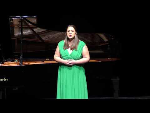 G.Mahler: Erinnerung, Urlicht; Nefeli Kotseli, Mezzosopran