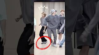 Download lagu BTS Being Chaotic During Dance Practice 😂😂 #shorts #bts #dance mp3