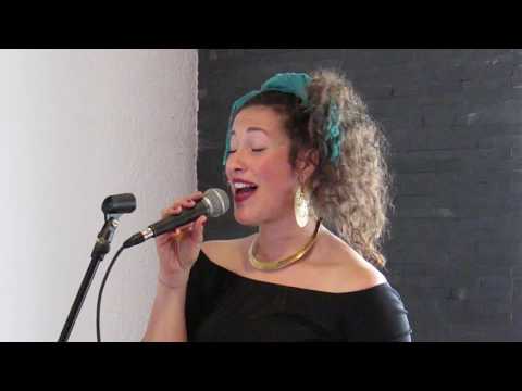 "Black Bird" covered by Sarah Jasmin, JazzWeinz & Friends