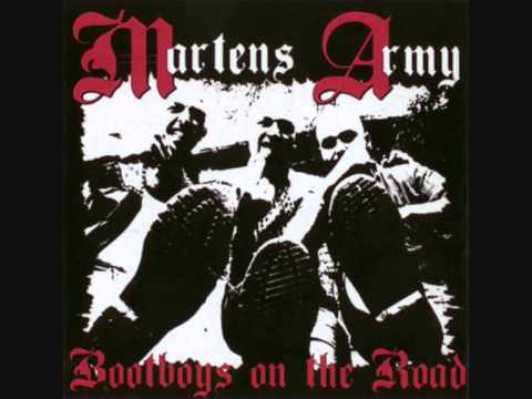 Martens Army - Skinheads und Punks