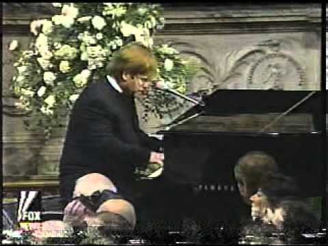 Elton John Sings "Candle in the Wind" LIVE (1997)