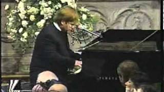 Elton John Sings &quot;Candle in the Wind&quot; LIVE (1997)