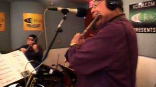 Arthur Verocai performing  "Sylvia" on KCRW