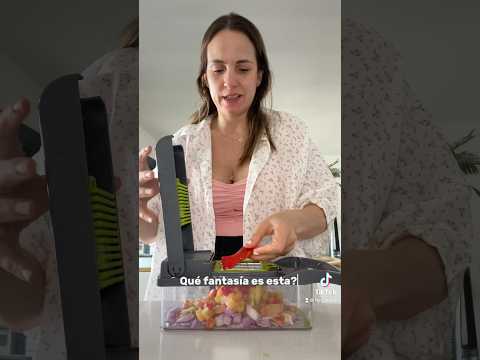 Probando el cortador de vegetales mas viral! Lo amoooo! Está en amazon.es/shop/ferrussian (cocina)