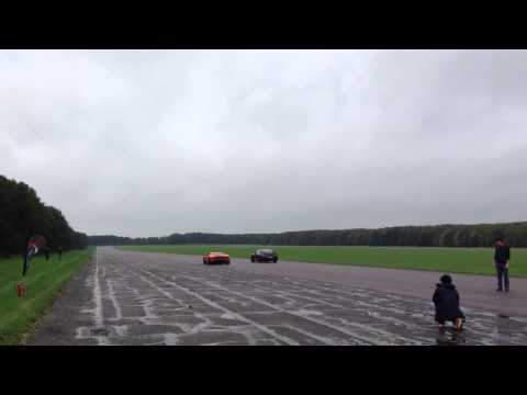 Ford GT40 vs GTR35 - VMAX Quicksilver