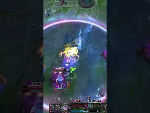 spider queen go zip :3 #leagueoflegends #aurora #elise