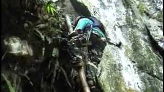 preview picture of video 'GUA LAYANG-LAYANG (B) GUNUNG BALING 2003'