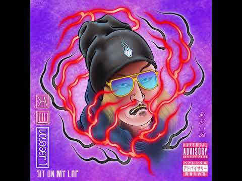 Lou.C x Voyager1 - Sit on my lap